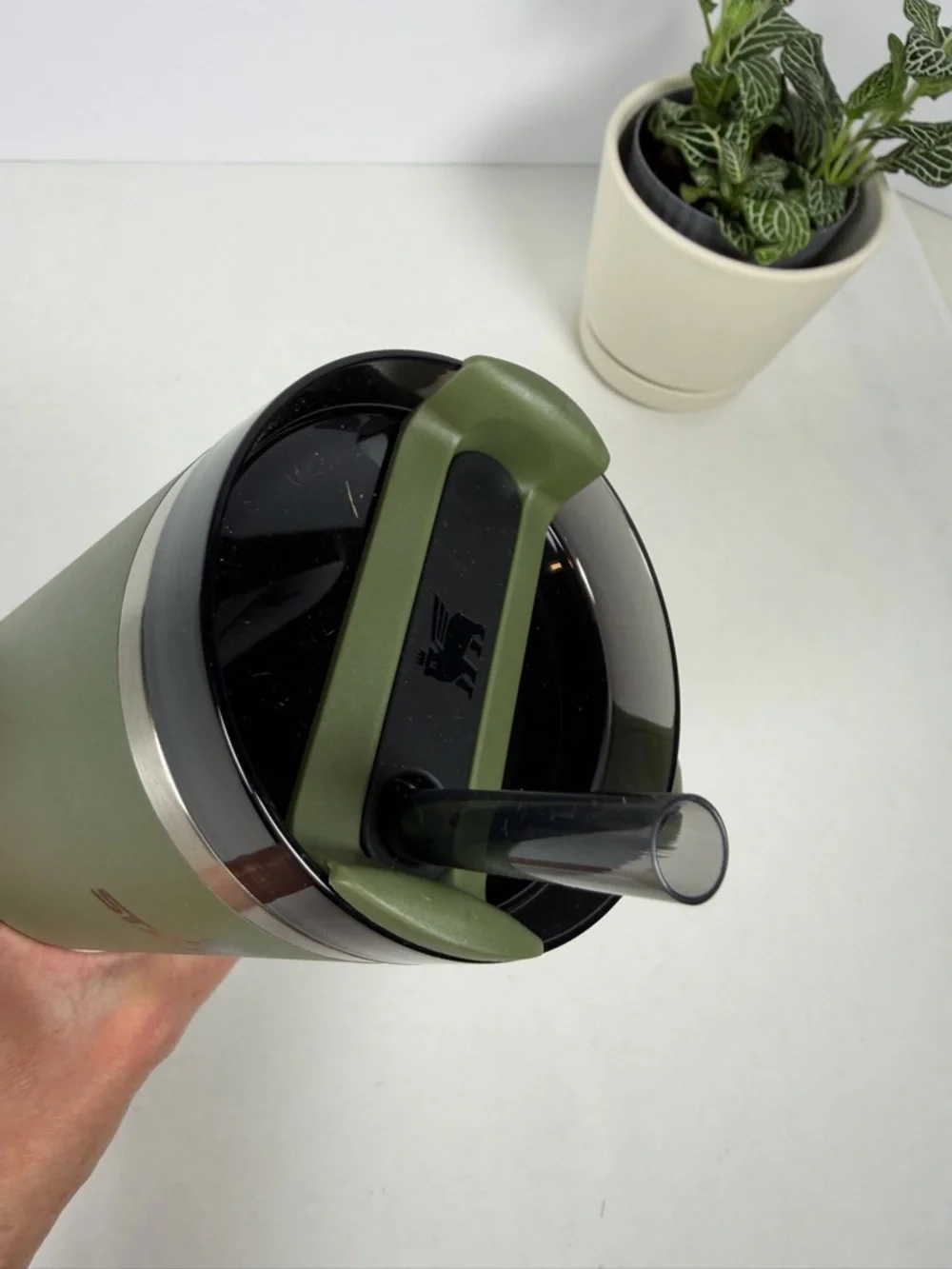 Stanley Olive Green Insulated Travel Mug with Handle - Picture 9 of 12